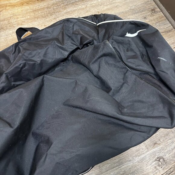Nike Black Large Duffel Bag White Trim Shoulder Strap Multiple Pockets Fair Cond - Picture 5 of 5